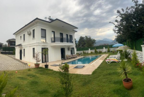 Star House